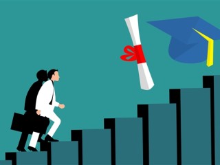 58岁第29次高考！高考考王梁实称31岁已赚100万：上大学是精神上满足！