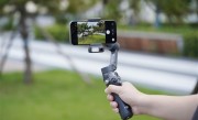 原生跟拍、收音补光一体！大疆OSMO Mobile 8手机稳定器图赏！
