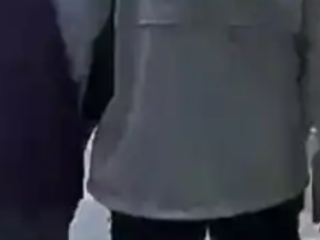 杭州77岁儿子每天陪101岁母亲散步  网友纷纷表示好羡慕他们的母子情！