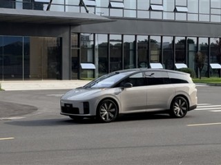 理想今年最重磅的新车！全新i8实车出街：你会考虑它吗？