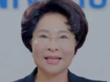 韩国93岁“冻龄”女校长再引热议 网友：是吸血鬼吗？