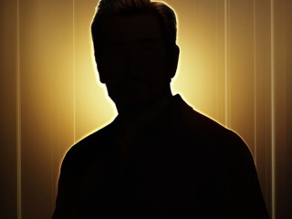 零跑即将官宣首位代言人！网友扒出代言人是费翔！