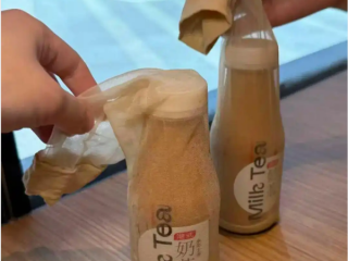 茶餐厅“丝袜奶茶”套丝袜引网友下场科普 店员回应：不是像大家想的那样！