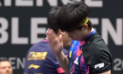王楚钦男双0-3勒布伦兄弟出局 扇自己巴掌！