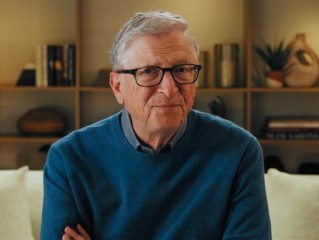 资产原本可达马斯克三倍多！比尔盖茨放弃成世界首位万亿富翁：毅然决然捐出！
