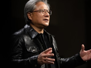 黄仁勋反驳AI威胁就业：程序员将被淘汰 就业不必恐慌！