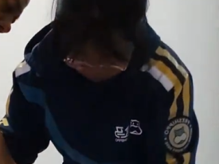 23岁女孩送外卖照顾脑梗爸爸“放心老爸 我送外卖养你” 无数网友看哭!